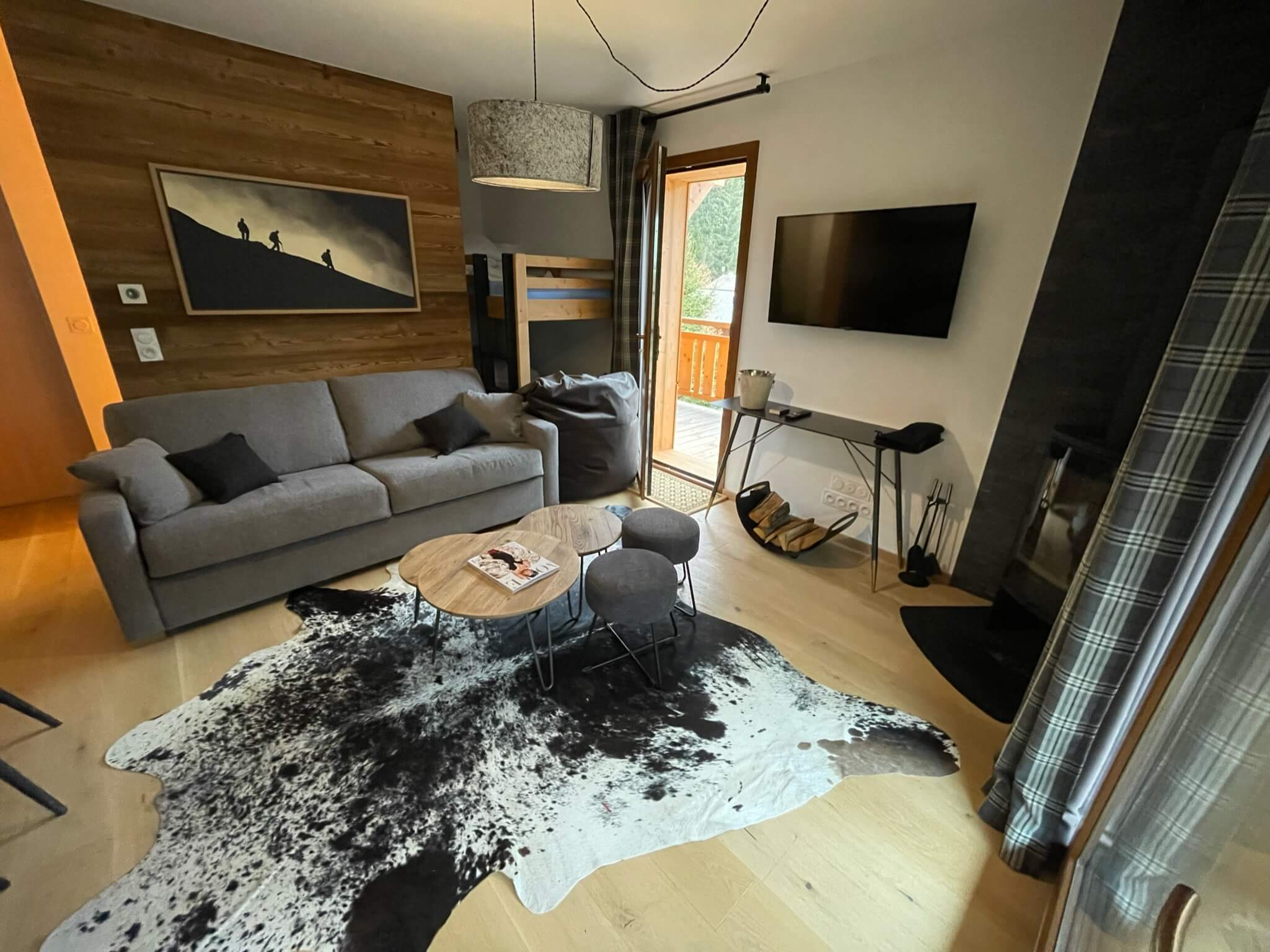Living Room and TV